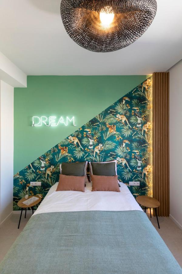 Modern 4Bd Apt Near Piraeus Port-Ath-15 Min Walk-Pirasmus Residencies المظهر الخارجي الصورة
