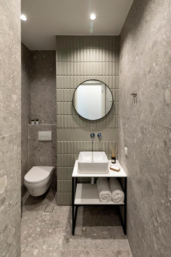Modern 4Bd Apt Near Piraeus Port-Ath-15 Min Walk-Pirasmus Residencies المظهر الخارجي الصورة